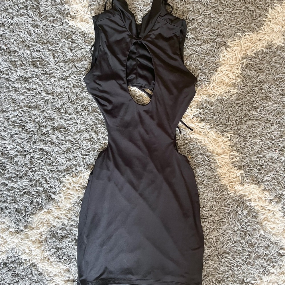 Lucy in the Sky Samy cutout dress in black